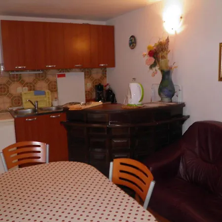 Ferienwohnung Apatmani Darija Komiža Exterior foto