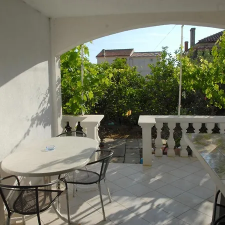 Ferienwohnung Apatmani Darija Komiža Exterior foto