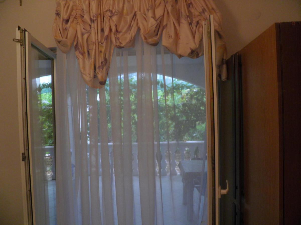 Apatmani Darija Apartment Komiza