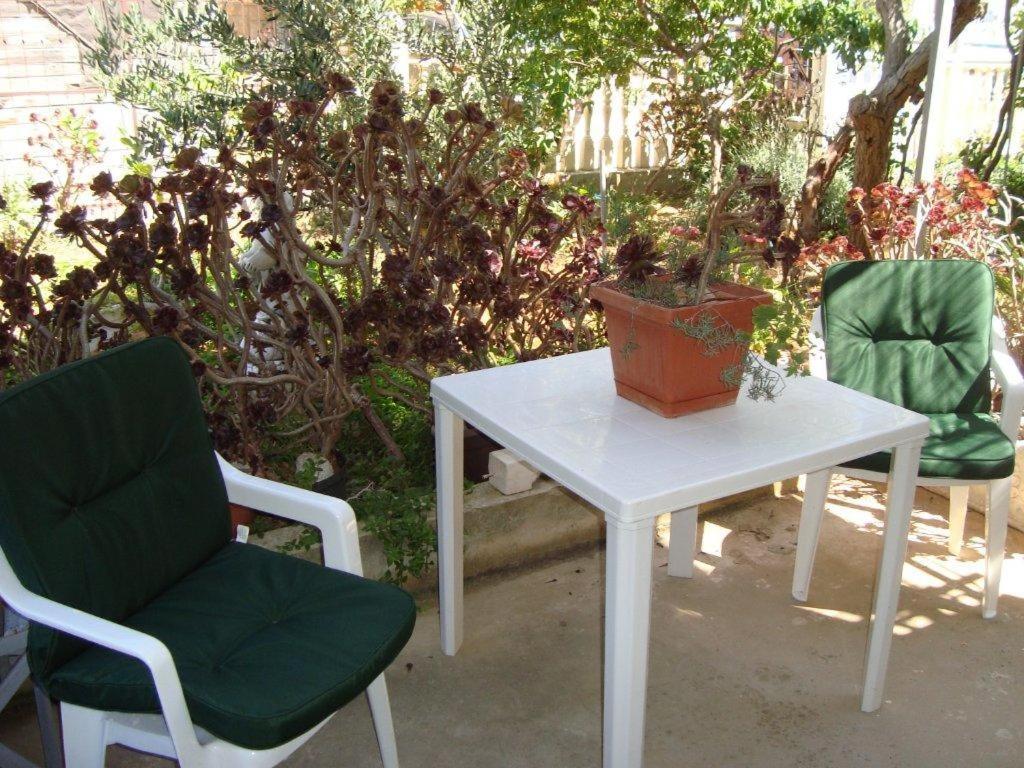 Apatmani Darija Apartment Komiza